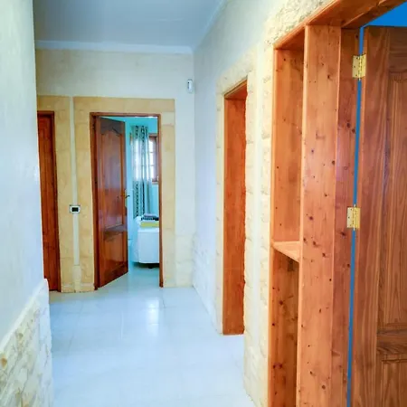 3 Bedrooms House With Sauna Enclosed Garden And Wifi At 4 Km Away From The Beach Prázdninový dům *
