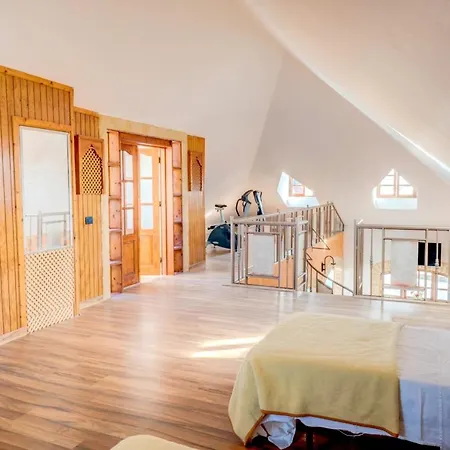 Prázdninový dům 3 Bedrooms House With Sauna Enclosed Garden And Wifi At 4 Km Away From The Beach *