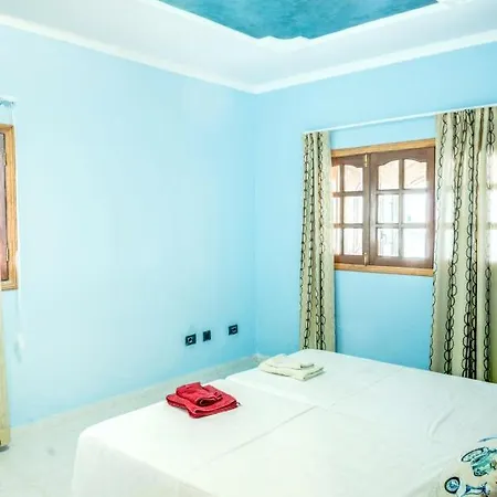 3 Bedrooms House With Sauna Enclosed Garden And Wifi At 4 Km Away From The Beach * 拉·奥利瓦